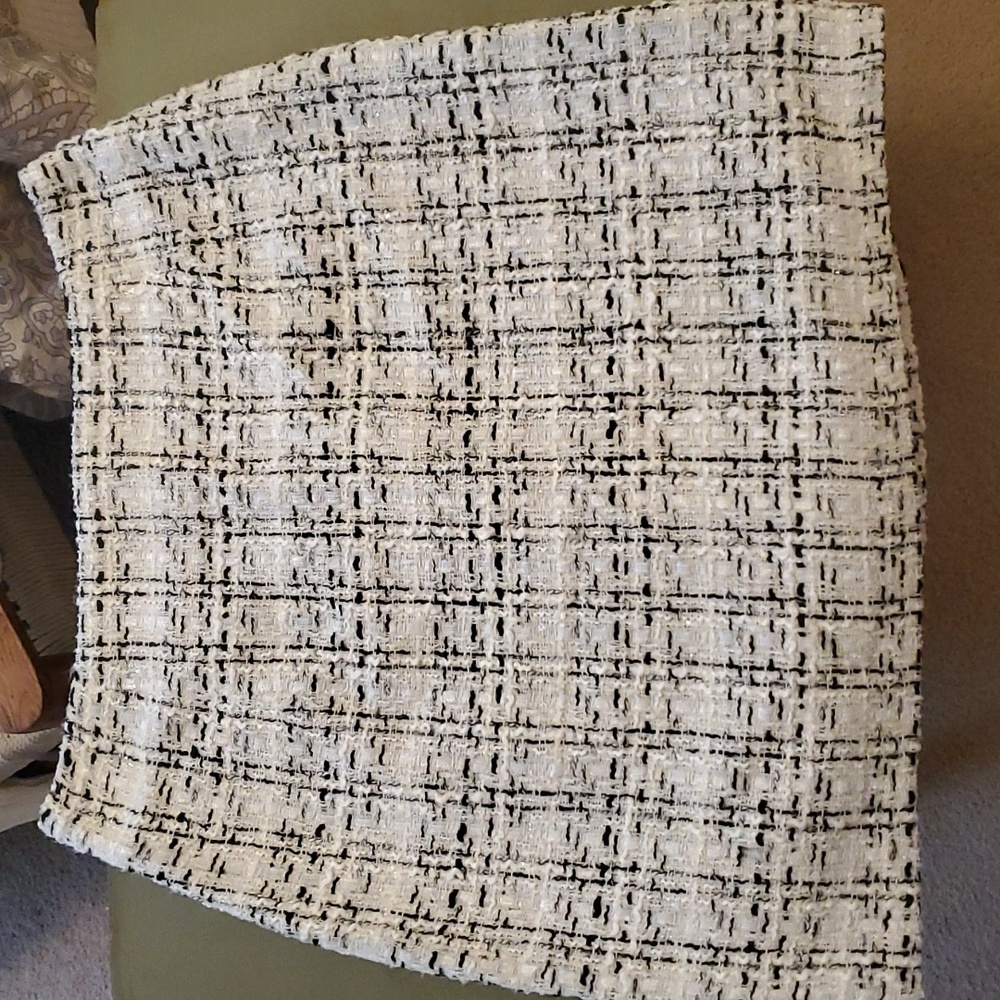 Tweed skirt